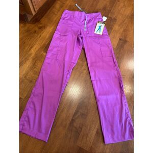 Woman’s new w tags Wonderwink scrub pants size XS